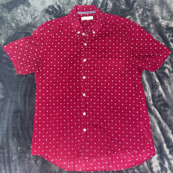 Handsome Primo Red Shortsleeve Button Up Dress Shirt - Picture 1 of 3